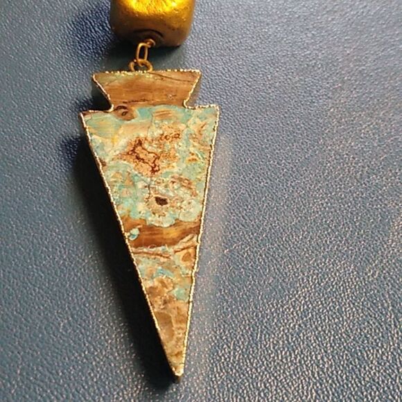 Beljoy Gold and Turquoise colored Arrowhead Pendant Necklace - Picture 9 of 9